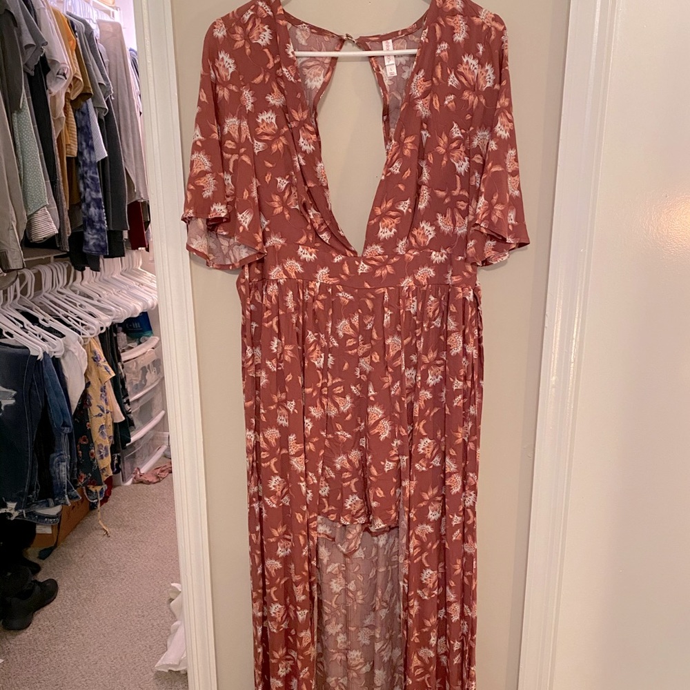 Maxi dress with shorts